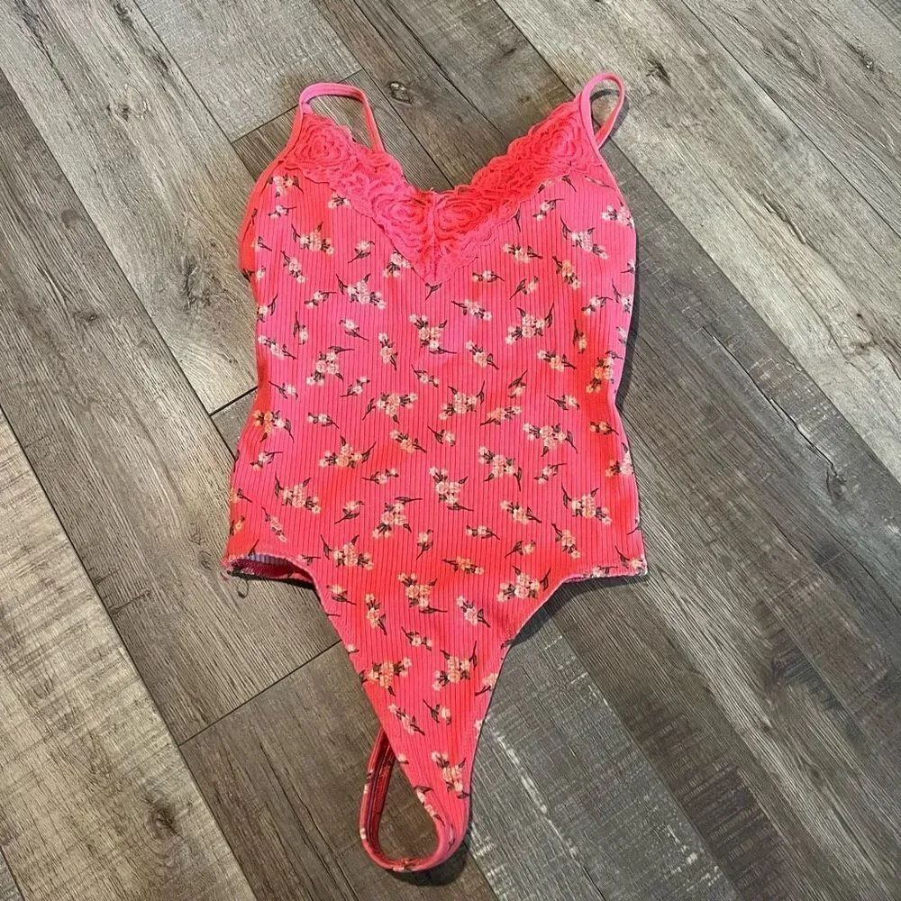 Pink Victoria's Secret Pink Floral
Camisole Bodysuit Lace Detail size m